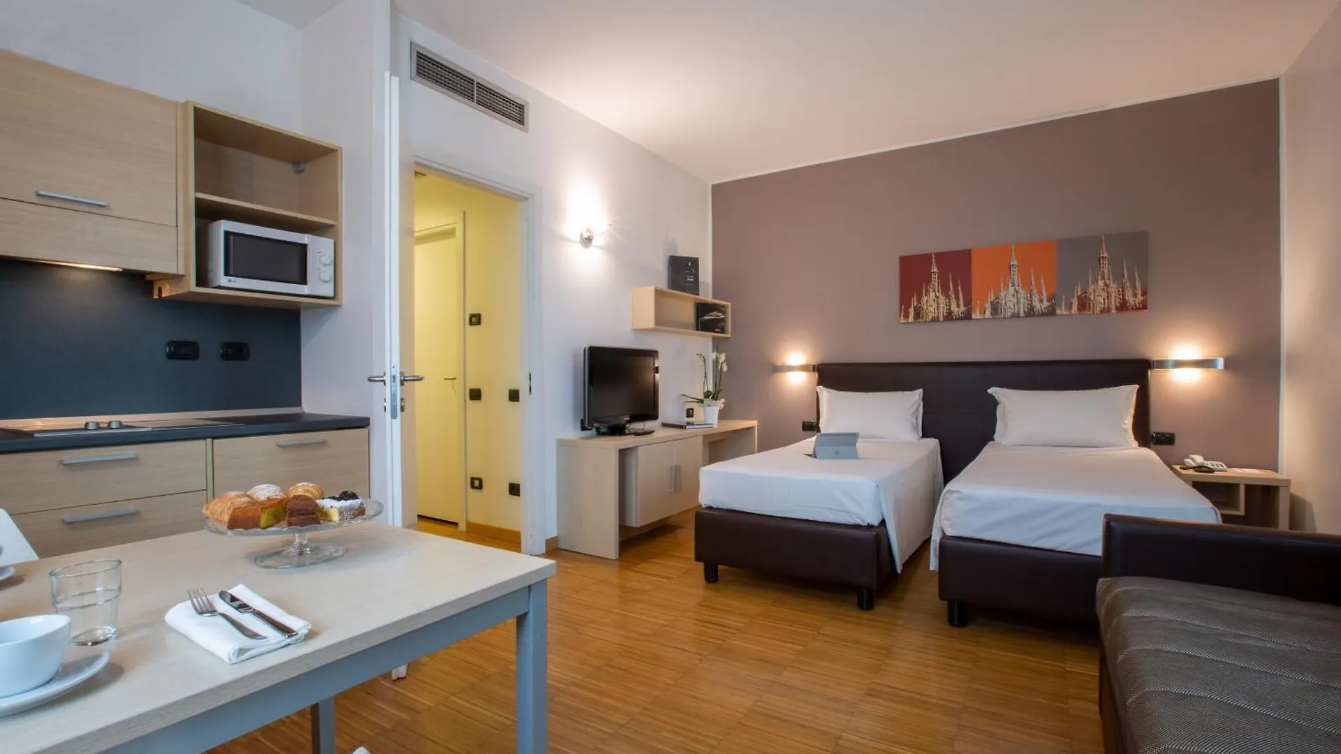 Euro Hotel Residence 콘고레초